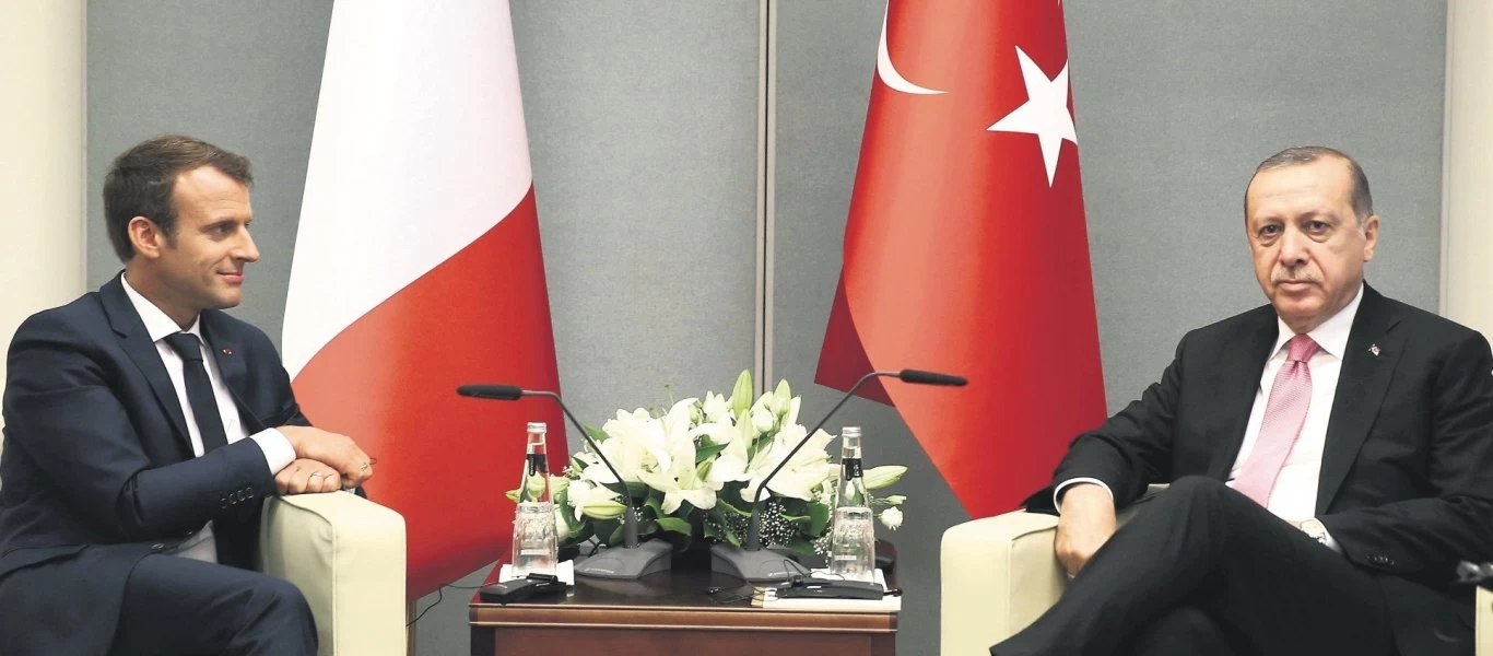 «Ιερό πόλεμο» κηρύσσει ο Ρ.Τ.Ερντογάν στην Γαλλία: «Ο Ε.Μακρόν έχει ως σκοπό να χειραγωγήσει το Ισλάμ»